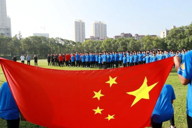 科创丨重庆产业营收320亿，造芯的火苗正在燃烧